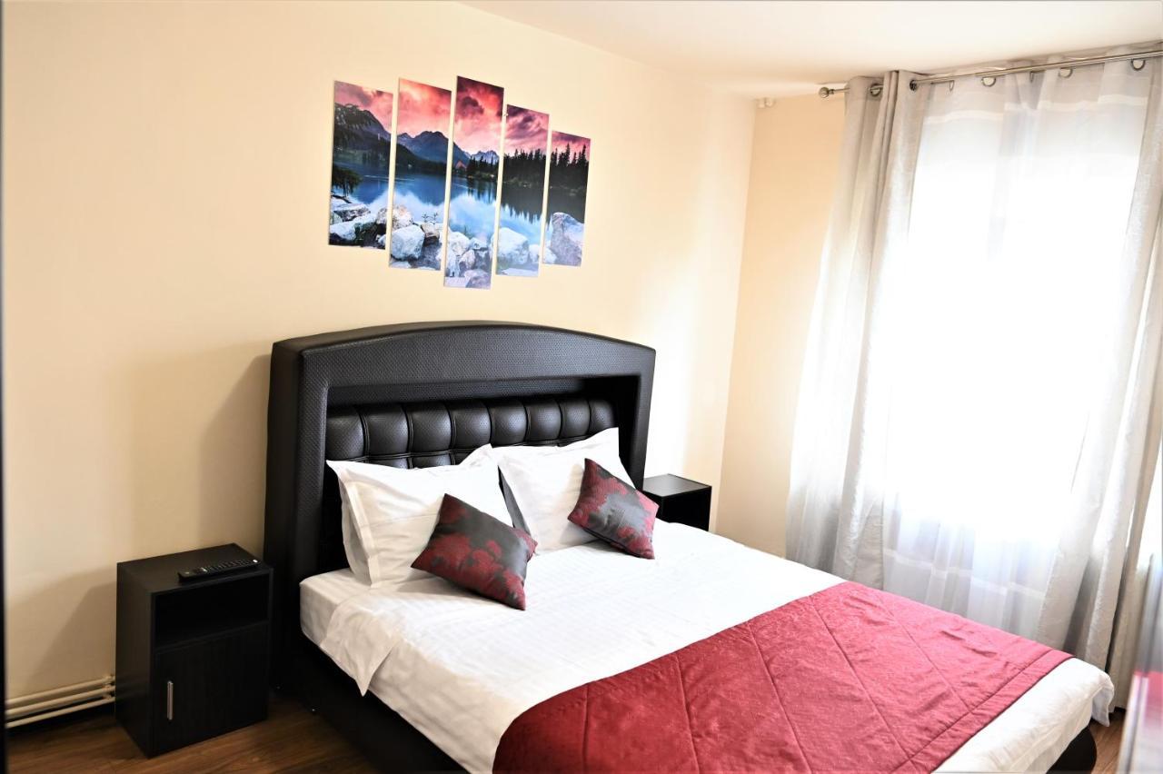Marin Hotel Apartment Braşov Extérieur photo