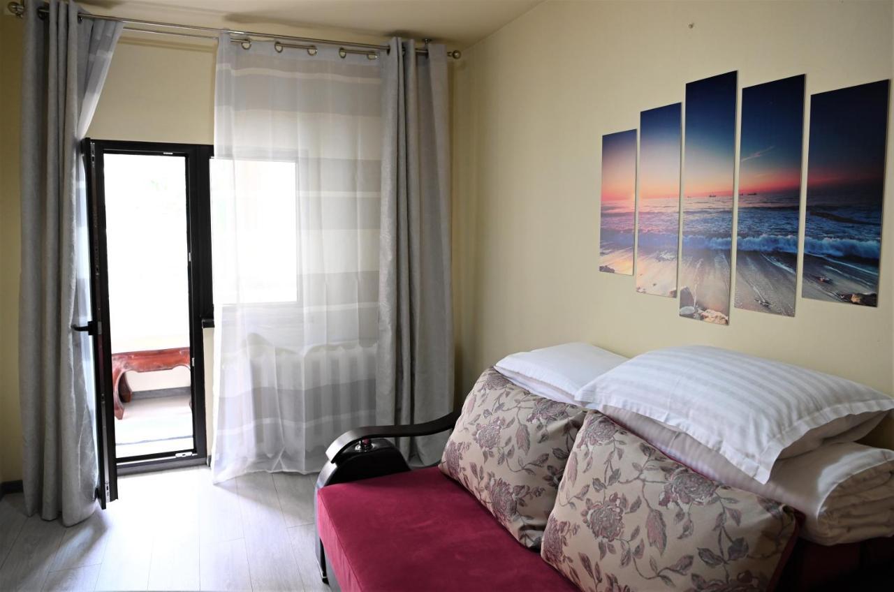 Marin Hotel Apartment Braşov Extérieur photo