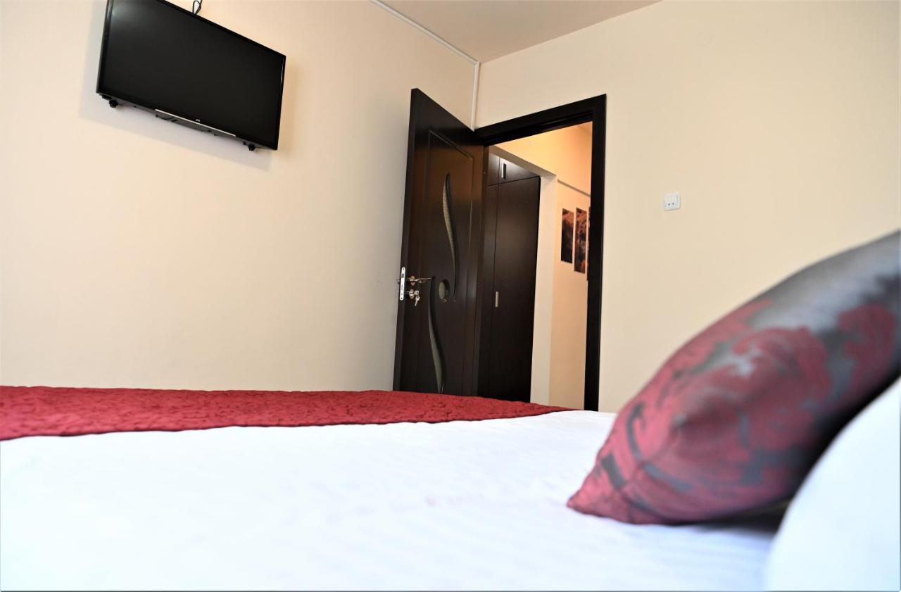 Marin Hotel Apartment Braşov Extérieur photo
