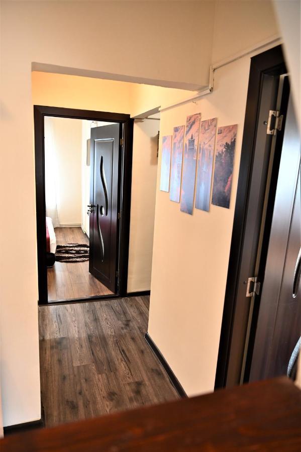 Marin Hotel Apartment Braşov Extérieur photo
