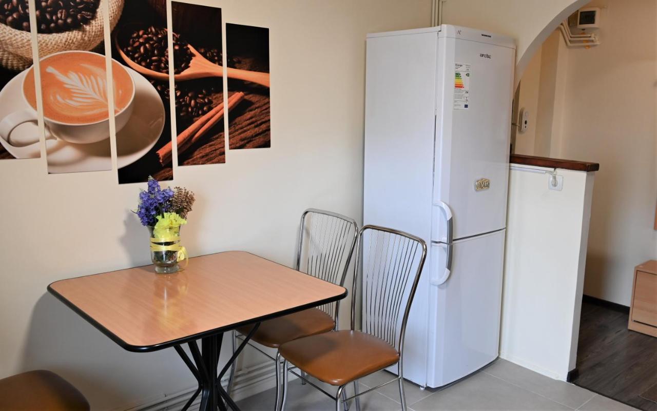 Marin Hotel Apartment Braşov Extérieur photo